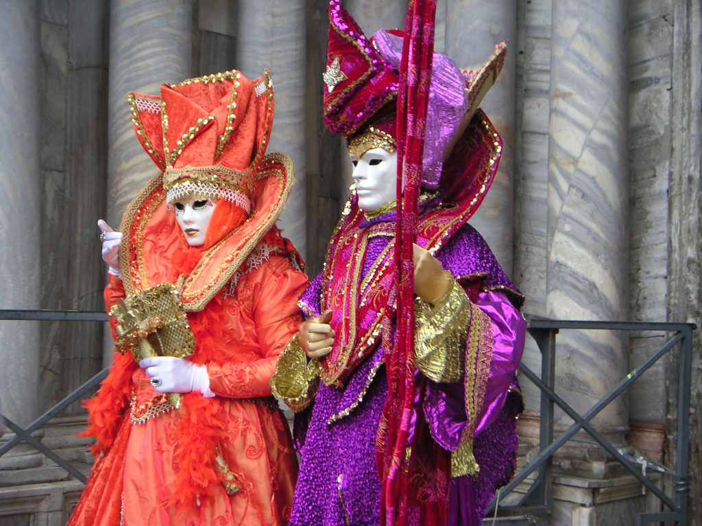 Karneval Benátky: Barevné masky