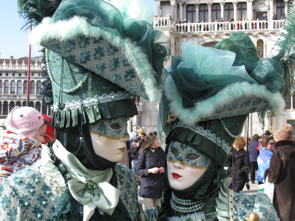 Karneval Benátky: Tyrkysové masky